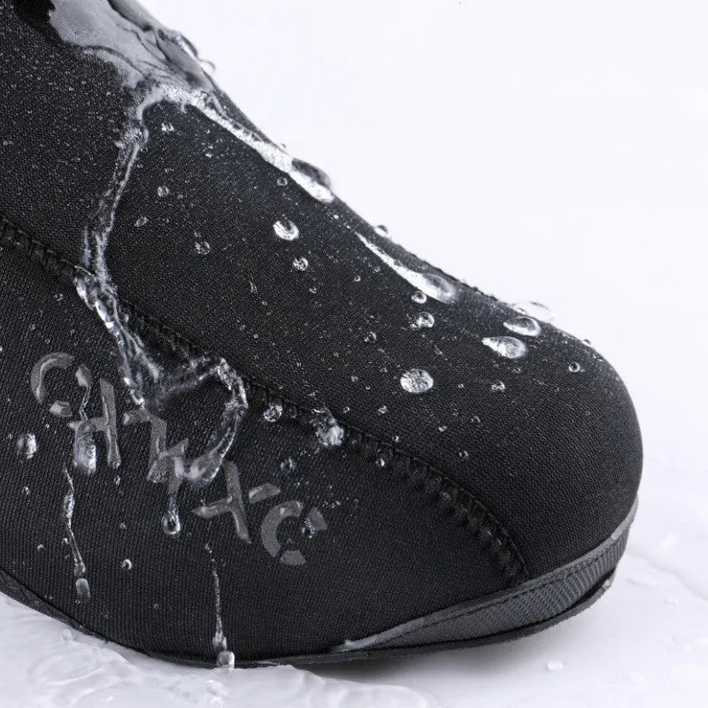 GIYO CX-204 204 black neoprene cycling shoe covers with reflective details and rear zipper