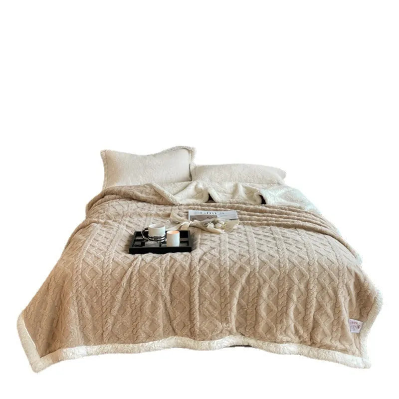 Polyester thermal flannel blanket in modern simple style with taffeta texture for winter bedding