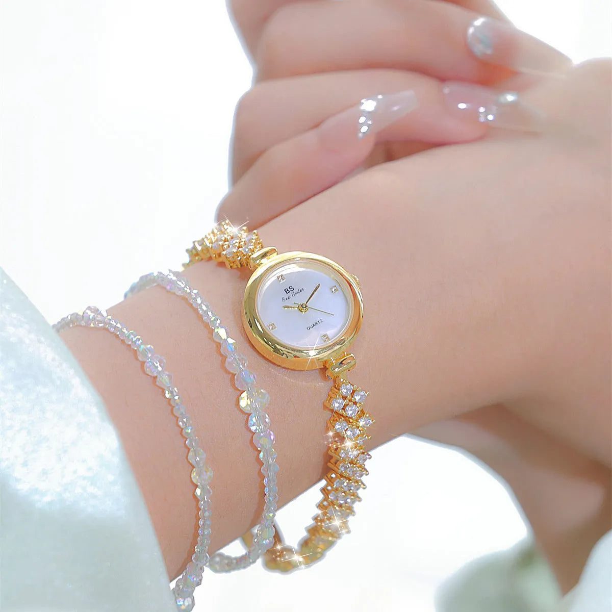 Mermaid light luxury diamond small chain watch in gold or silver with 7mm thickness and mineral glass mirror