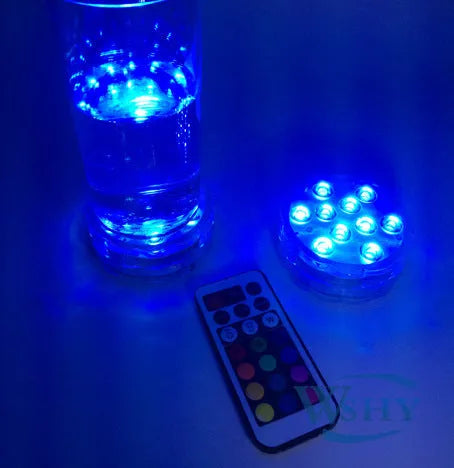 Round waterproof LED candle lamp for battery-powered submersible decorative lighting