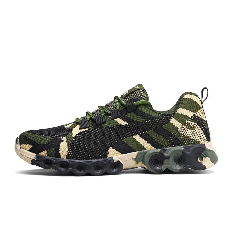 Camouflage ultralight mesh running shoes with low-top design and rubber sole