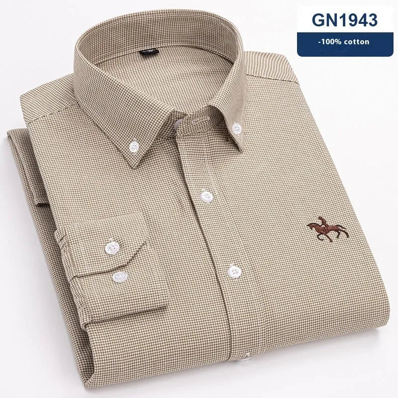Pure cotton Oxford fabric men's casual button-down shirt in a neutral colour.