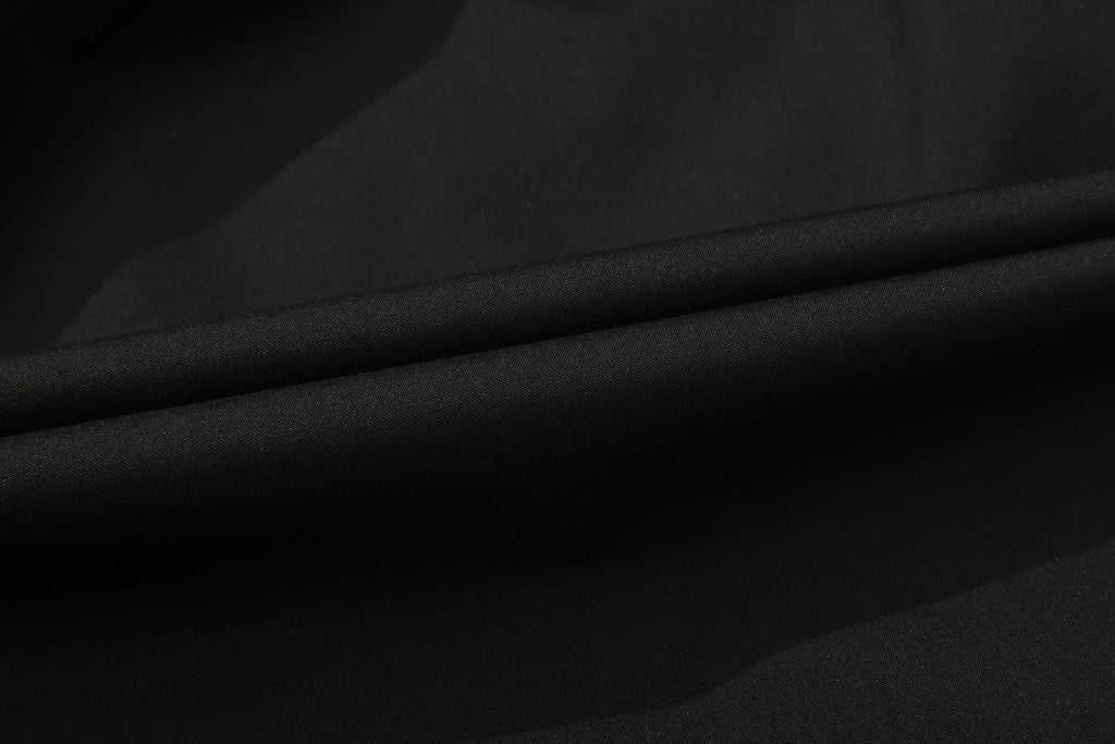 Outdoor wild jacket in black, long sleeves, 100% polyester for spring and autumn wear