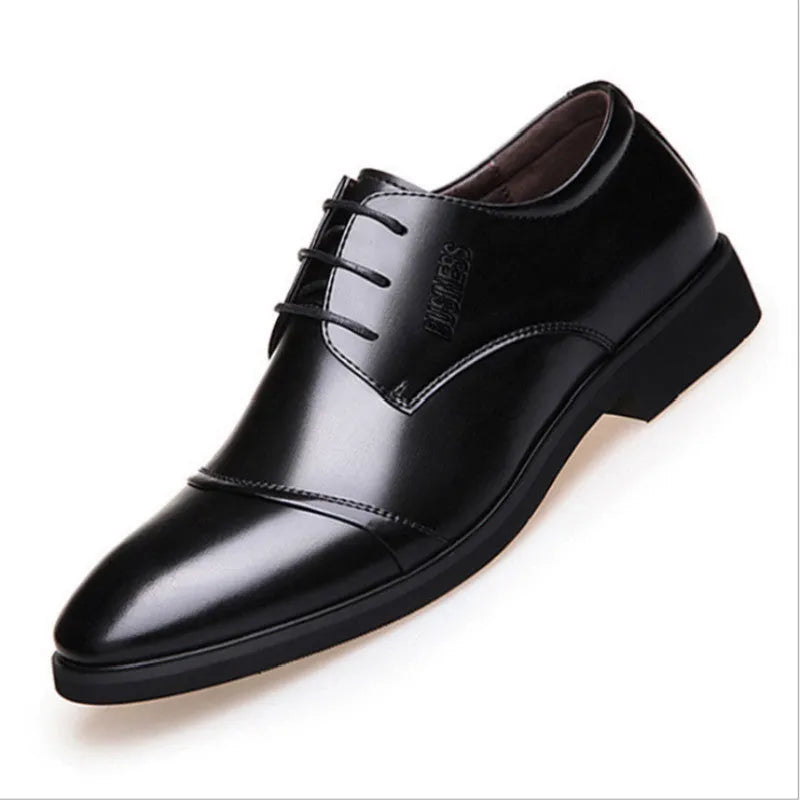 Men's black formal lace-up shoes with rubber sole and horse buckle detail