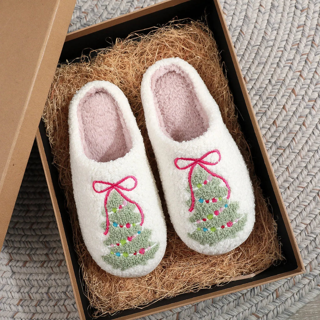 Pair of Christmas tree pattern cotton slippers with bow, thickened plush upper, round toe design, neutral gender