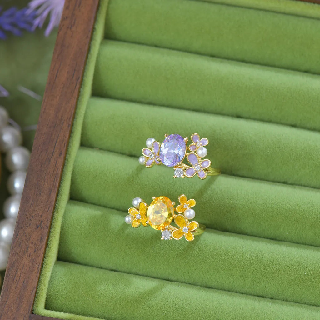 Women's copper open ring with flower design and zircon stones in light purple or yellow
