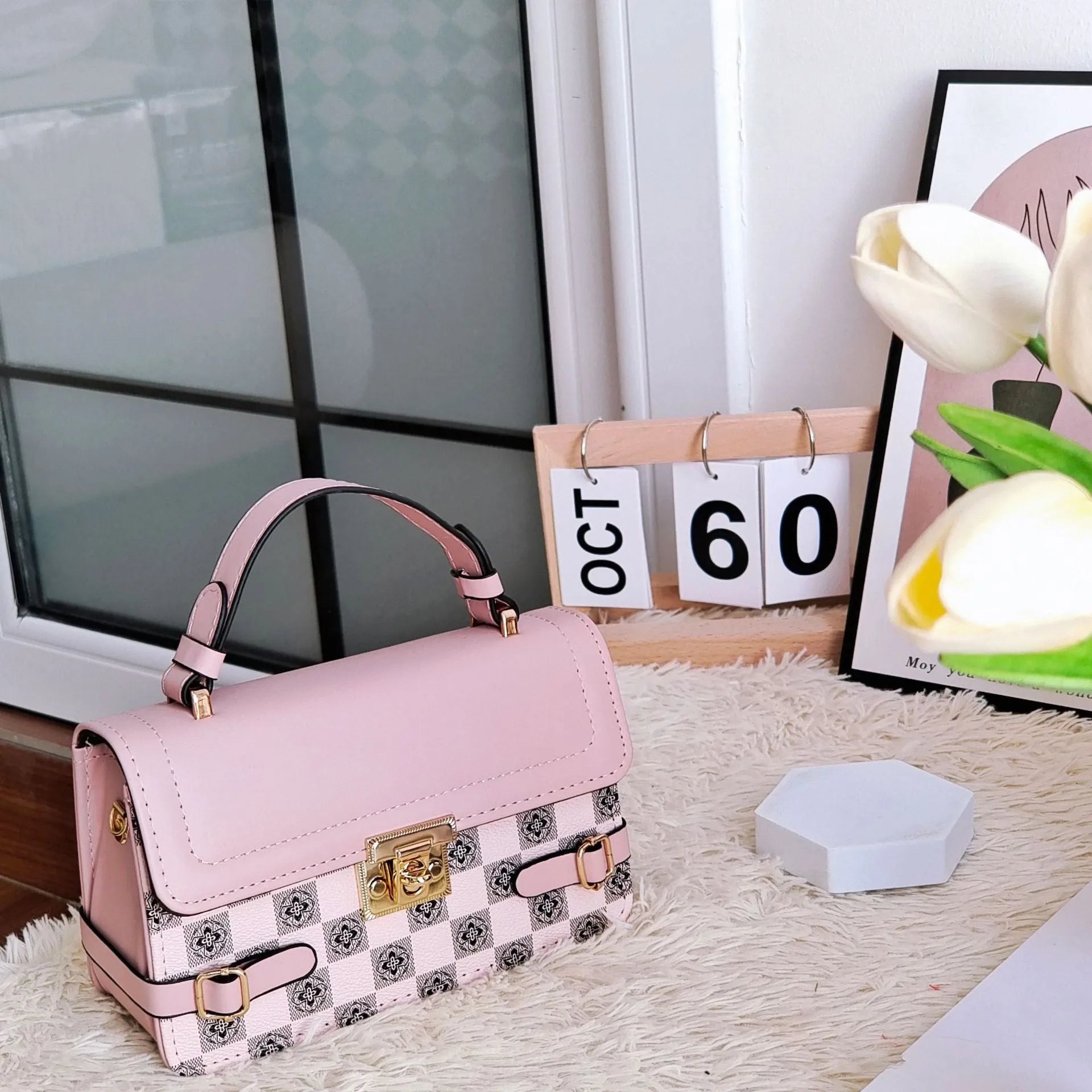 Small square retro crossbody bag with floral and rhombus pattern in a choice of colours.