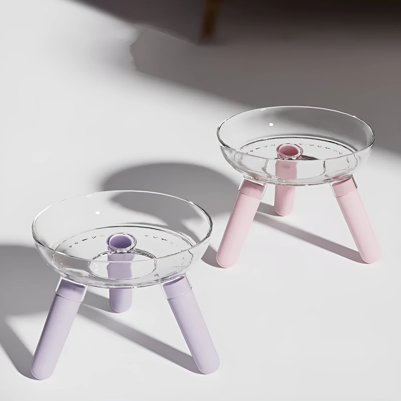 Transparent anti-knock triangle pet feeding bowl 18.2cm diameter PC material for cats and dogs