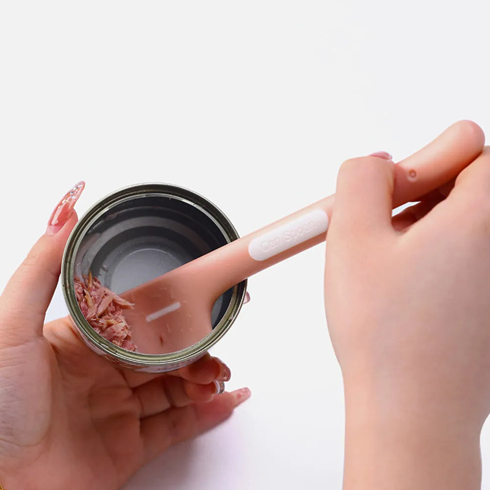 Green long-handled pet food spoon for canned wet food with right-angle design