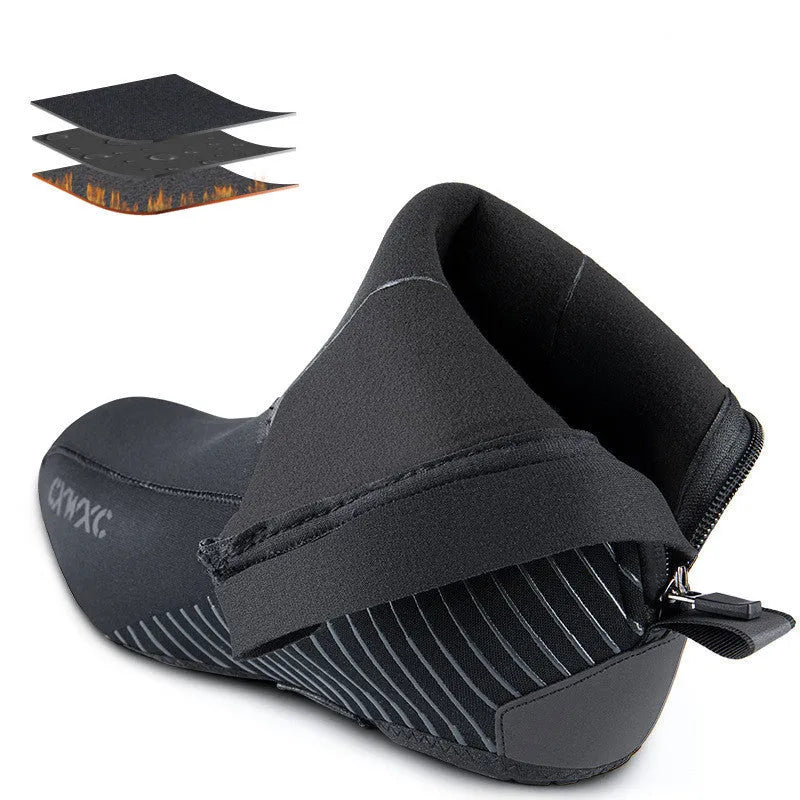 GIYO CX-204 204 black neoprene cycling shoe covers with reflective details and rear zipper