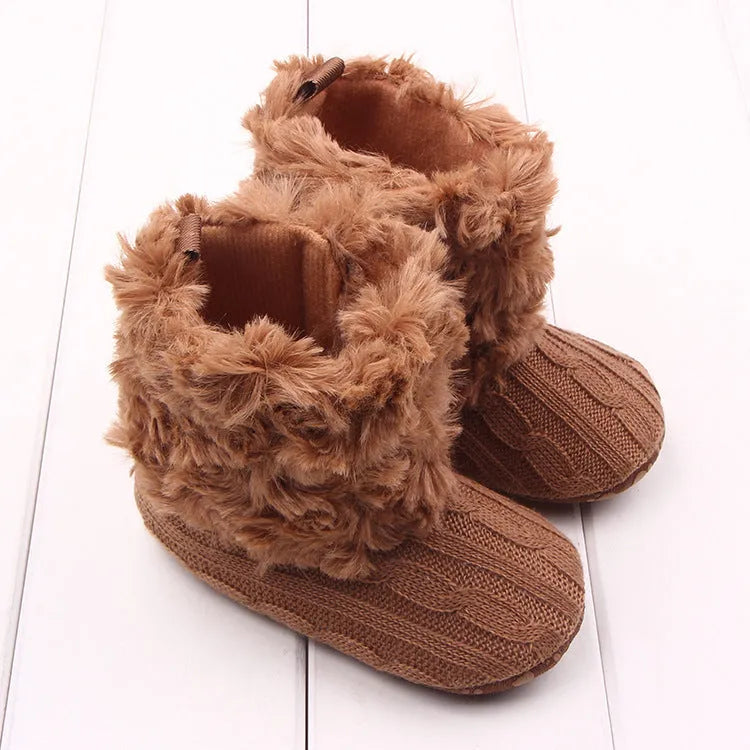 Leather baby shoes in five colours with soft soles for infants