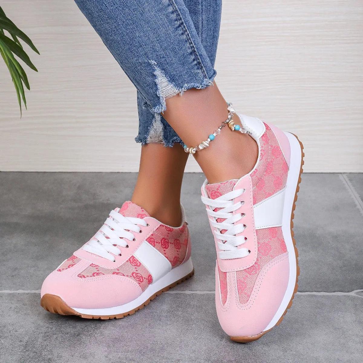 Women's khaki lace-up casual shoes with cross strap and flat heel design