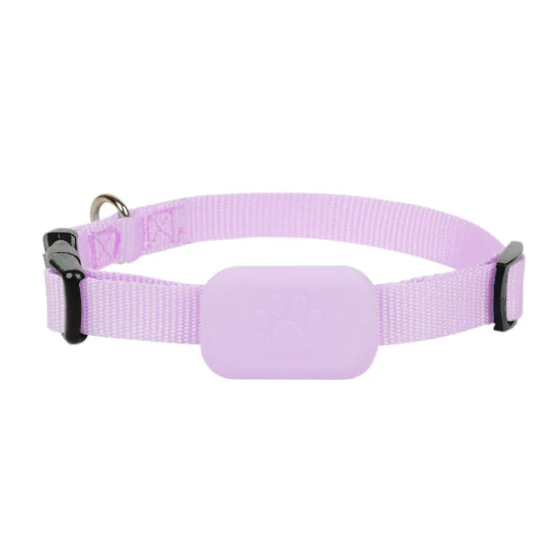 Adjustable pet positioning collar with Bluetooth tracker in black, blue, or pink colours for cats and puppies