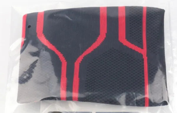Adjustable sports knee pad with silicone non-slip strip in black knitted fabric