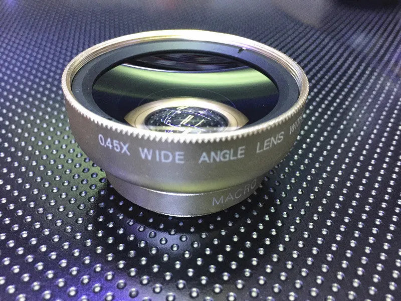 Set of three smartphone camera lenses (wide angle, macro, fisheye) with a universal clip and a zip case.