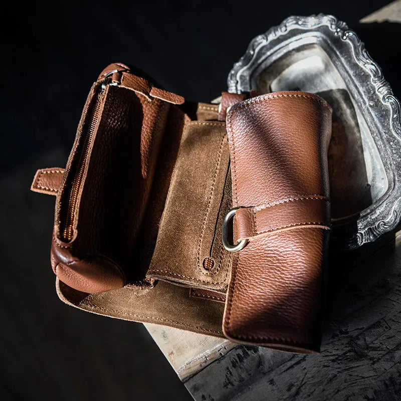 Handmade leather vintage wallet in black with tape extraction closure