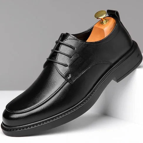 Men's leather shoes in black with non-slip rubber outsole and breathable PU upper, spring business casual style