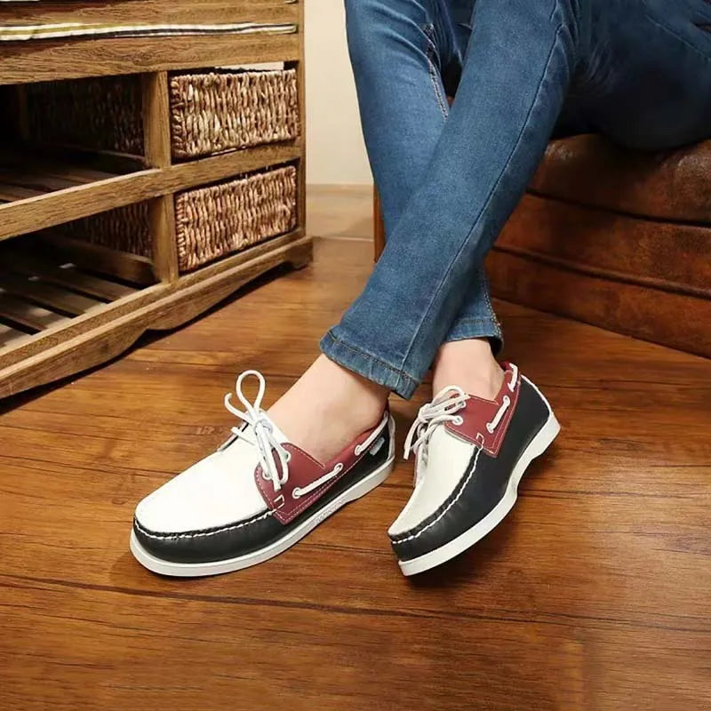 Men's British-style casual shoes with artificial PU uppers in flat-heel design