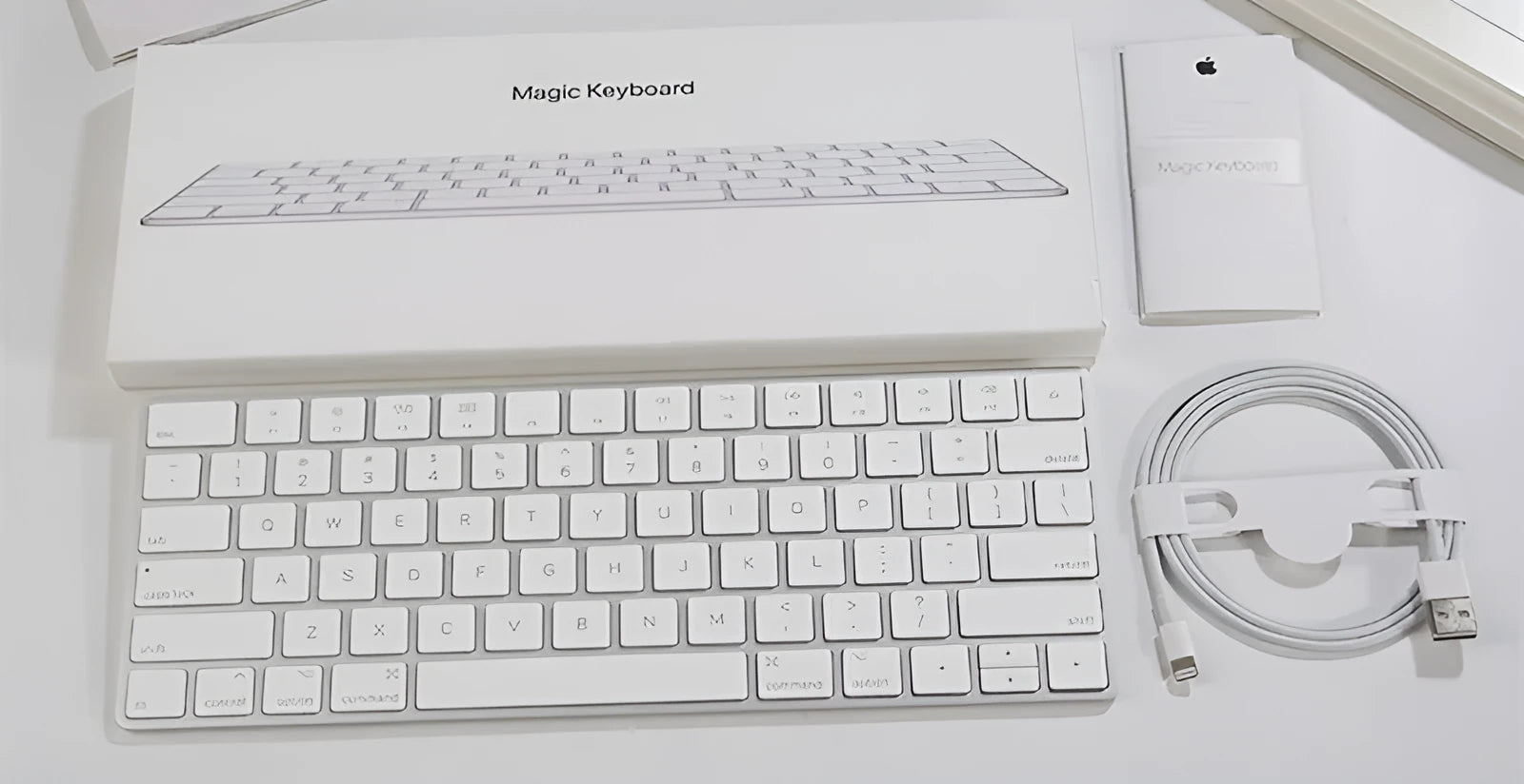 White Apple G6 Bluetooth wireless keyboard with ultra-thin metal construction
