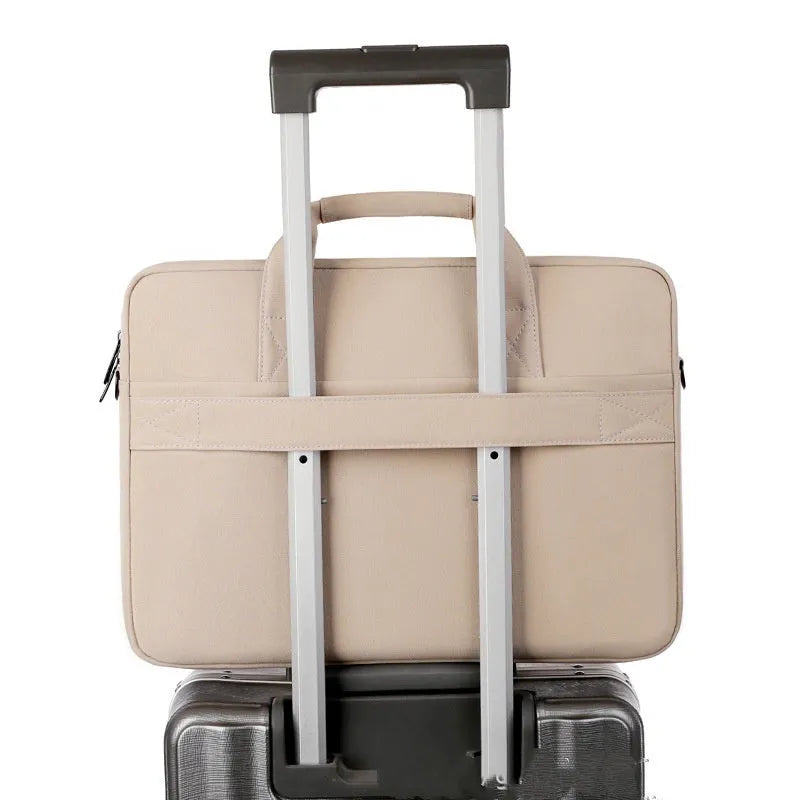 Polyester full airbag shockproof computer bag in khaki Oxford cloth with sewing thread detailing