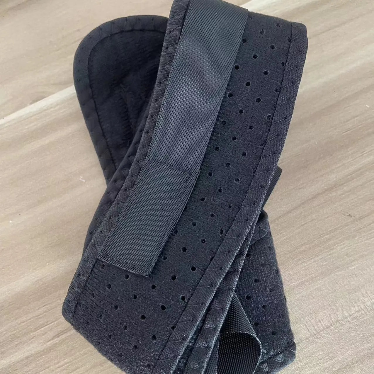 Babaka brand nylon back correction posture support band shown on a person.