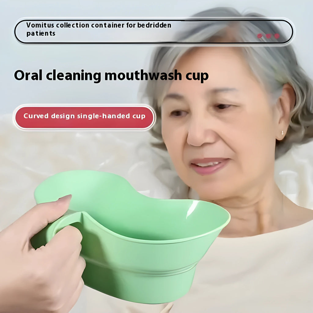 Green plastic gargle cup for bedridden elderly oral care and nursing.