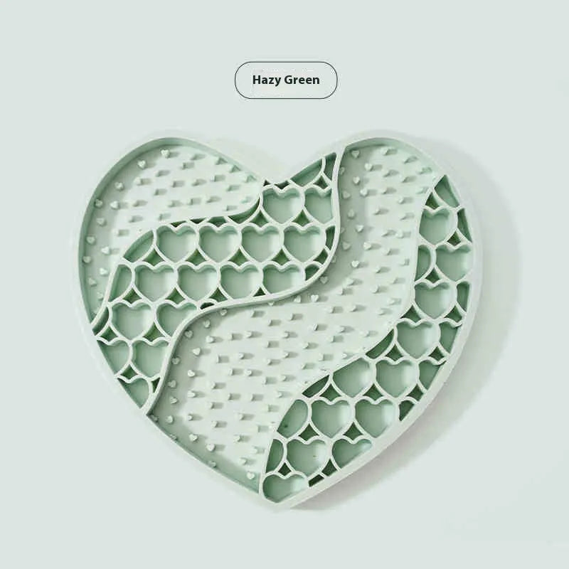 Silicone dog licking mat in Bright Bamboo Green, 20x18.5cm slow food feeding mat with textured surface