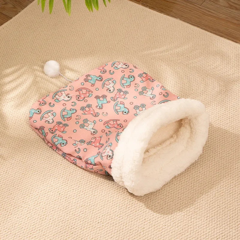 Cat sleeping bag nest with flannel lining in blue rabbit pattern, dimensions 50x40 cm