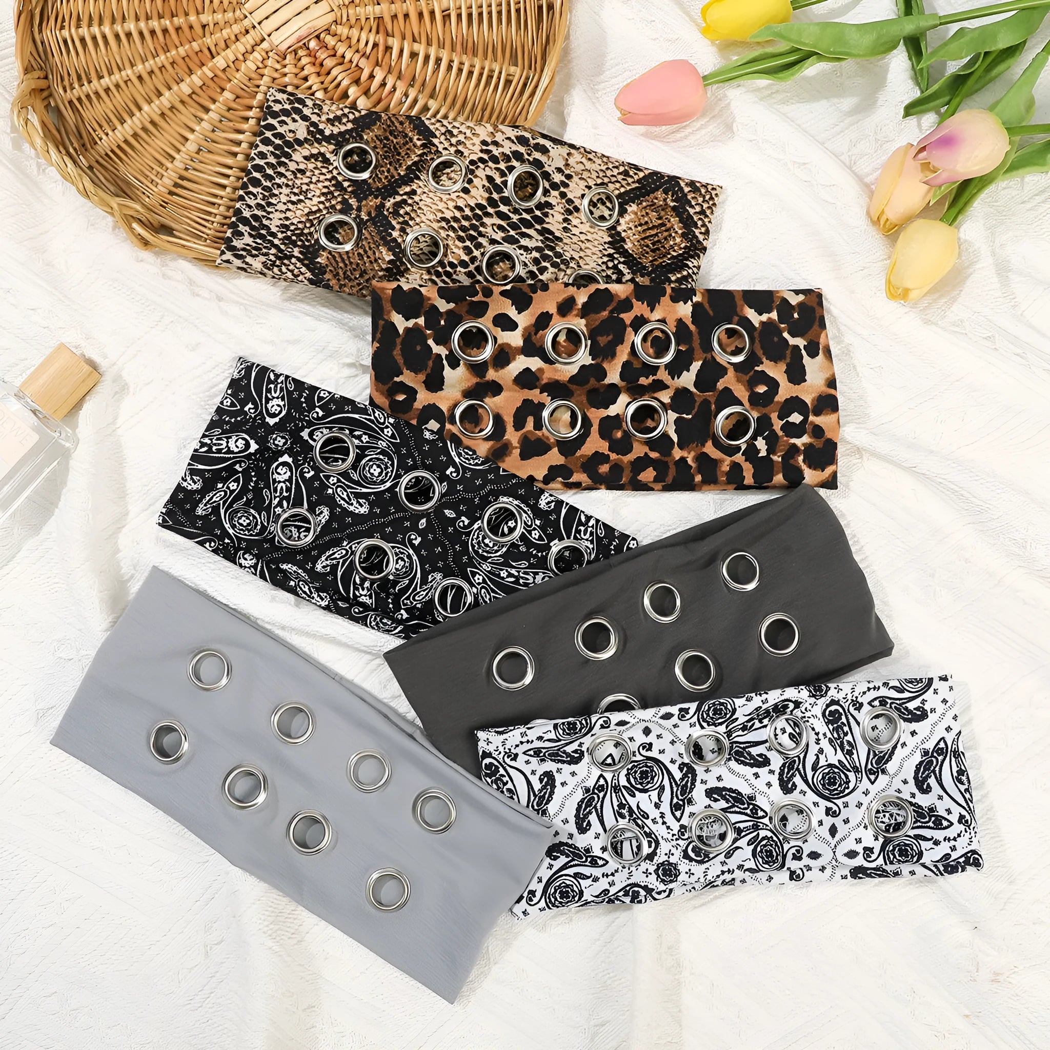 Punk metal circle hip hop pullover hair band in hollow metal construction with polyester fabric