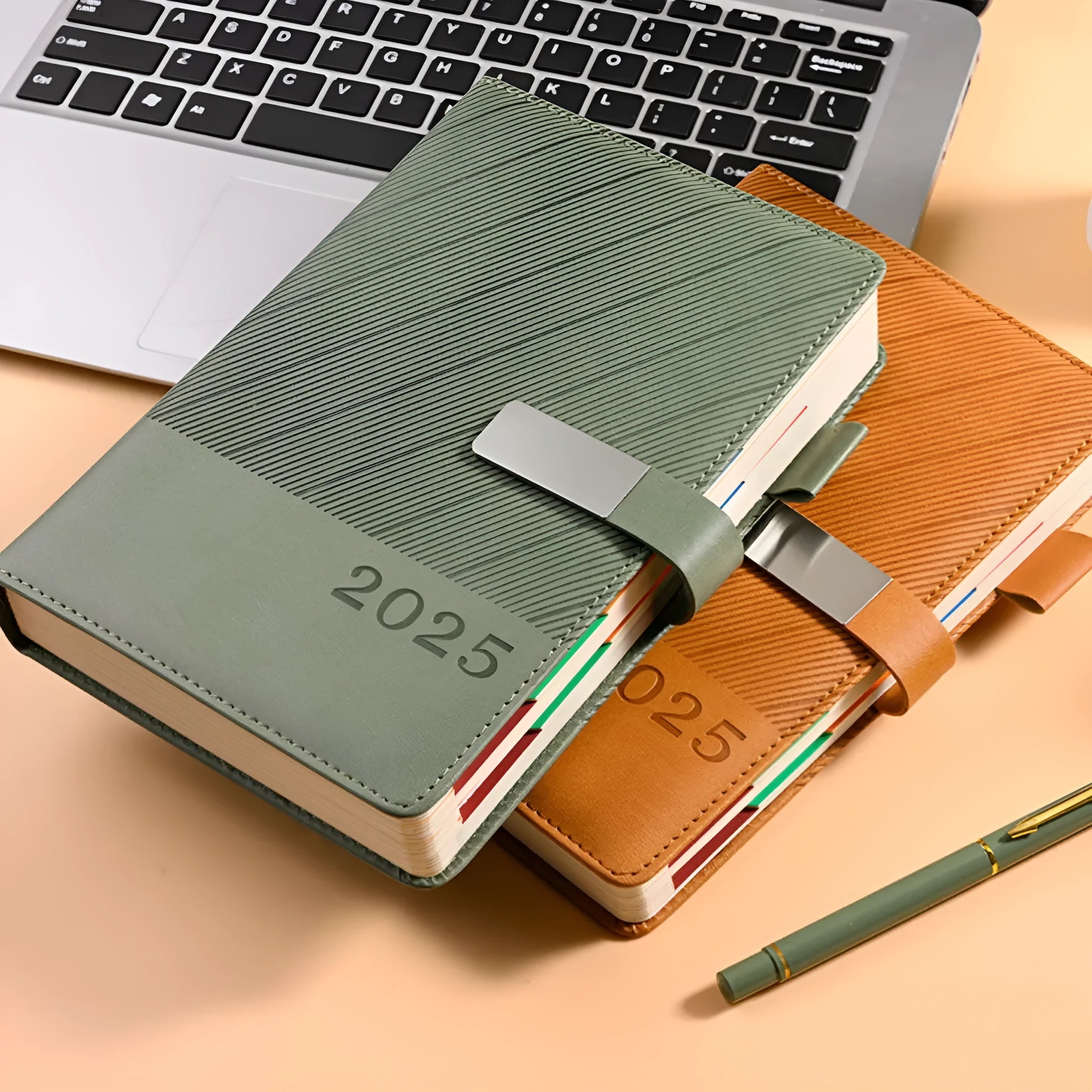 Executive hardback notepad with striped PU leather cover measuring 144x210mm
