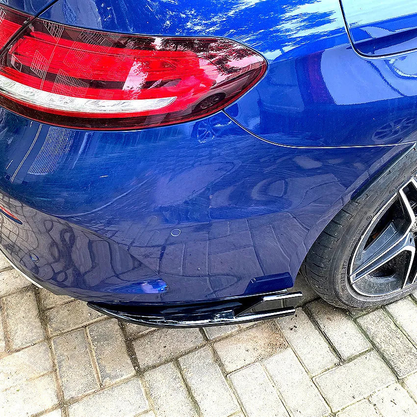 Car rear cornerite protectors in PP plastic with piano black or carbon fibre pattern finishes for bumper protection