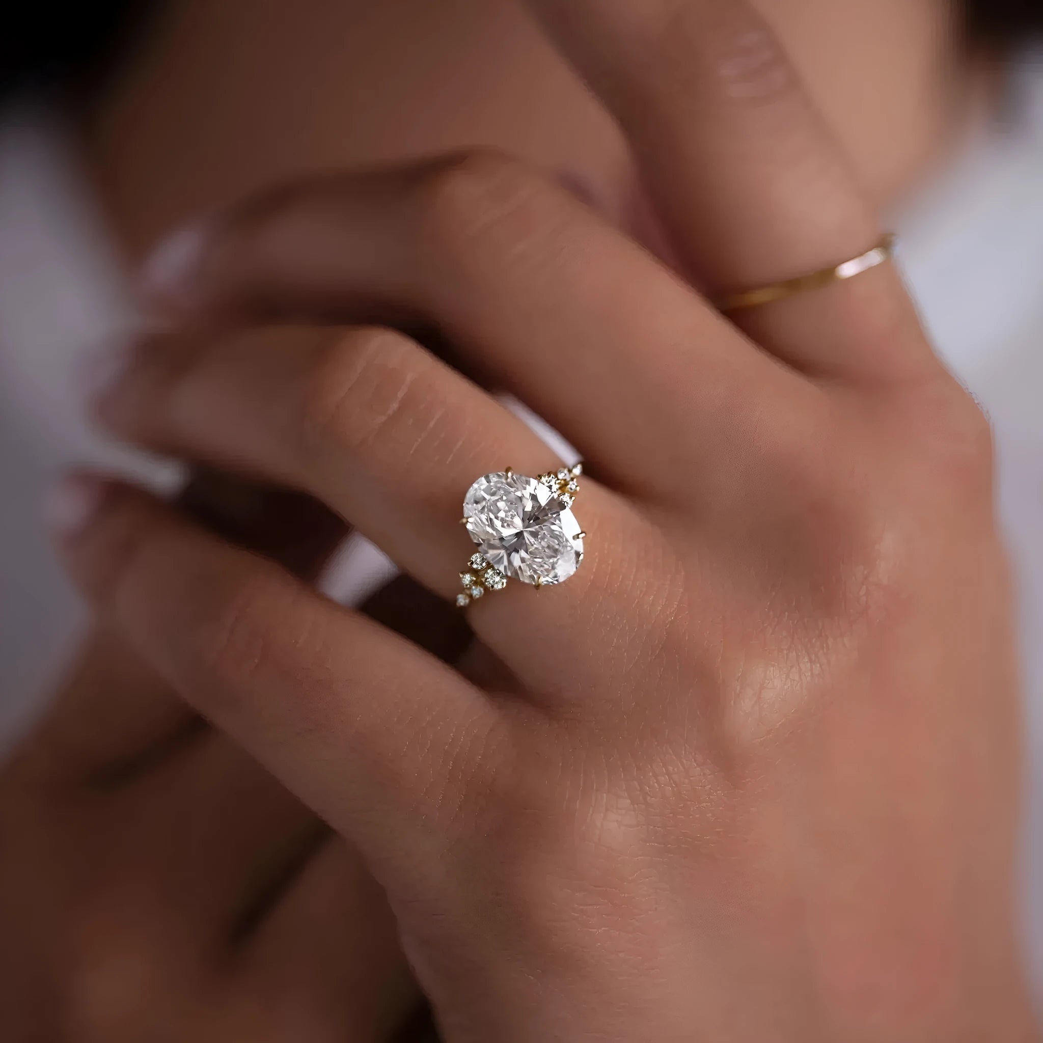 S925 sterling silver ring with egg-shaped zircon in starry sky design, yellow gold colour, geometric line style