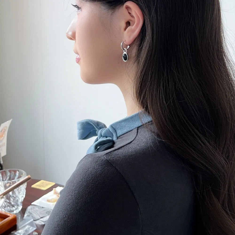 S925 sterling silver stud earrings with black agate in geometric ellipse shape silver colour