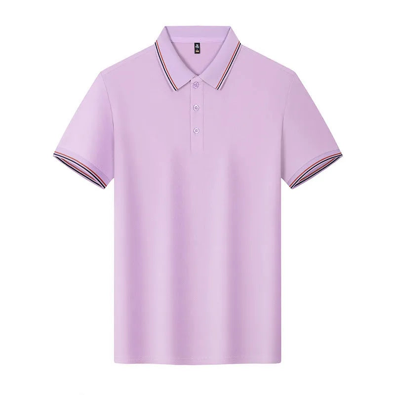 Man wearing a light blue Solona ice-feeling short sleeve polo shirt for work.