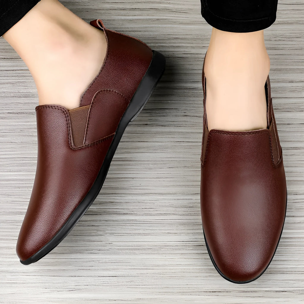 Men's black and brown leather business casual shoes with round toe design