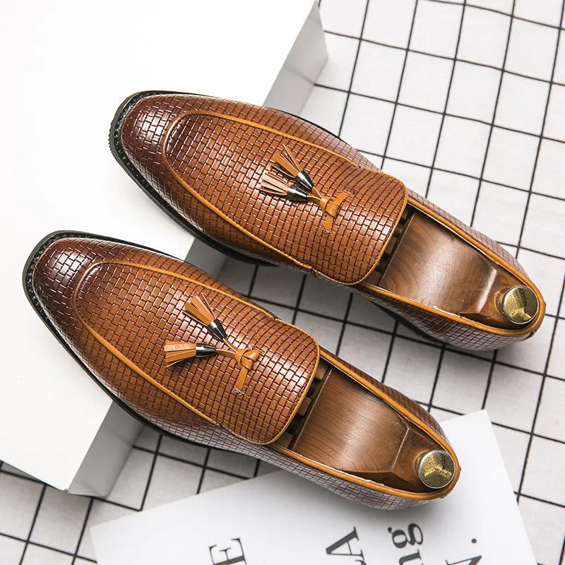 Men's black pointed slip on shoes with tassel detail and artificial PU upper