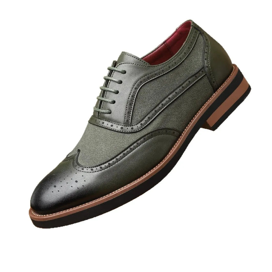 Men's black breathable business casual shoe with low top and rubber sole