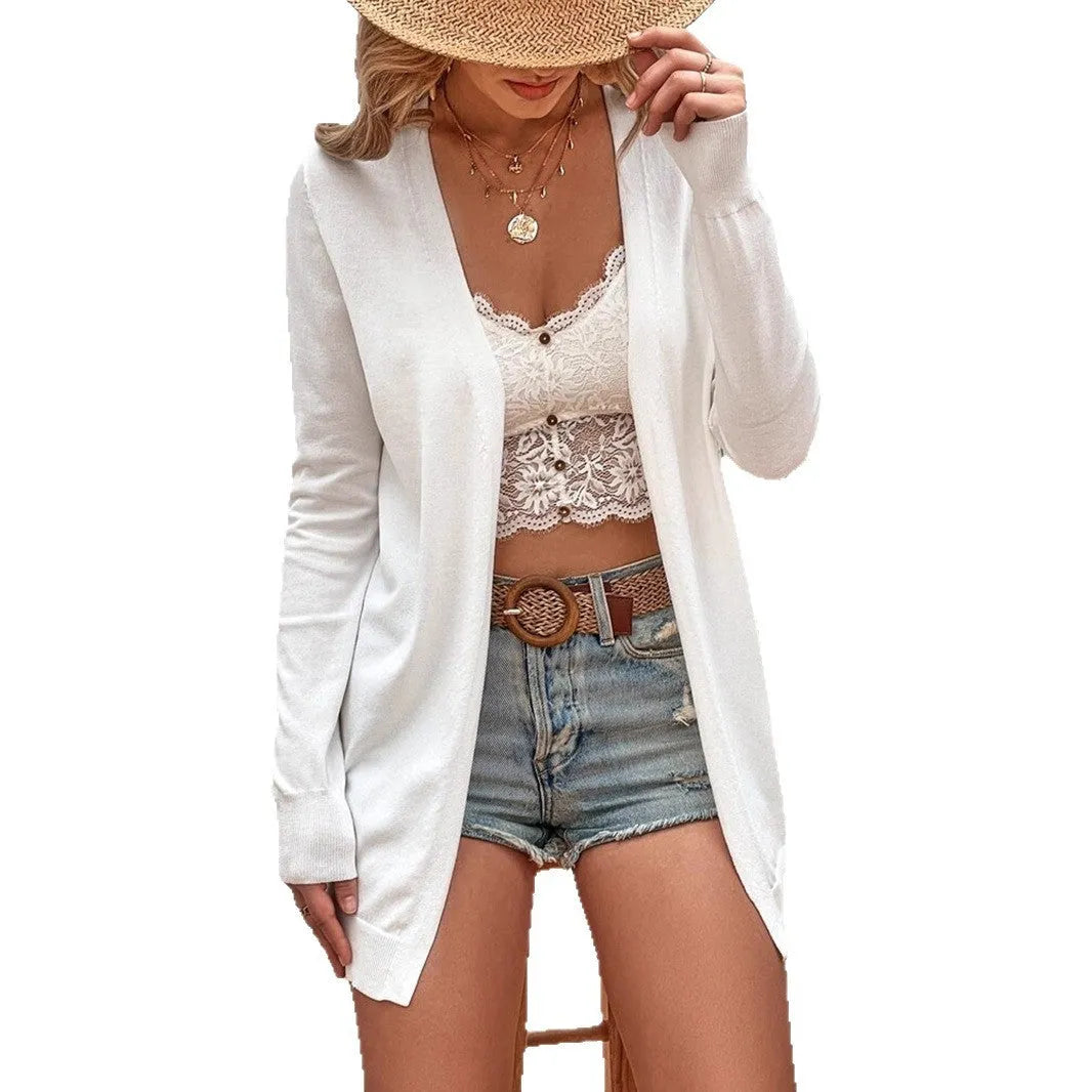 White long sleeve women's knitted coat in viscose fibre for autumn layering