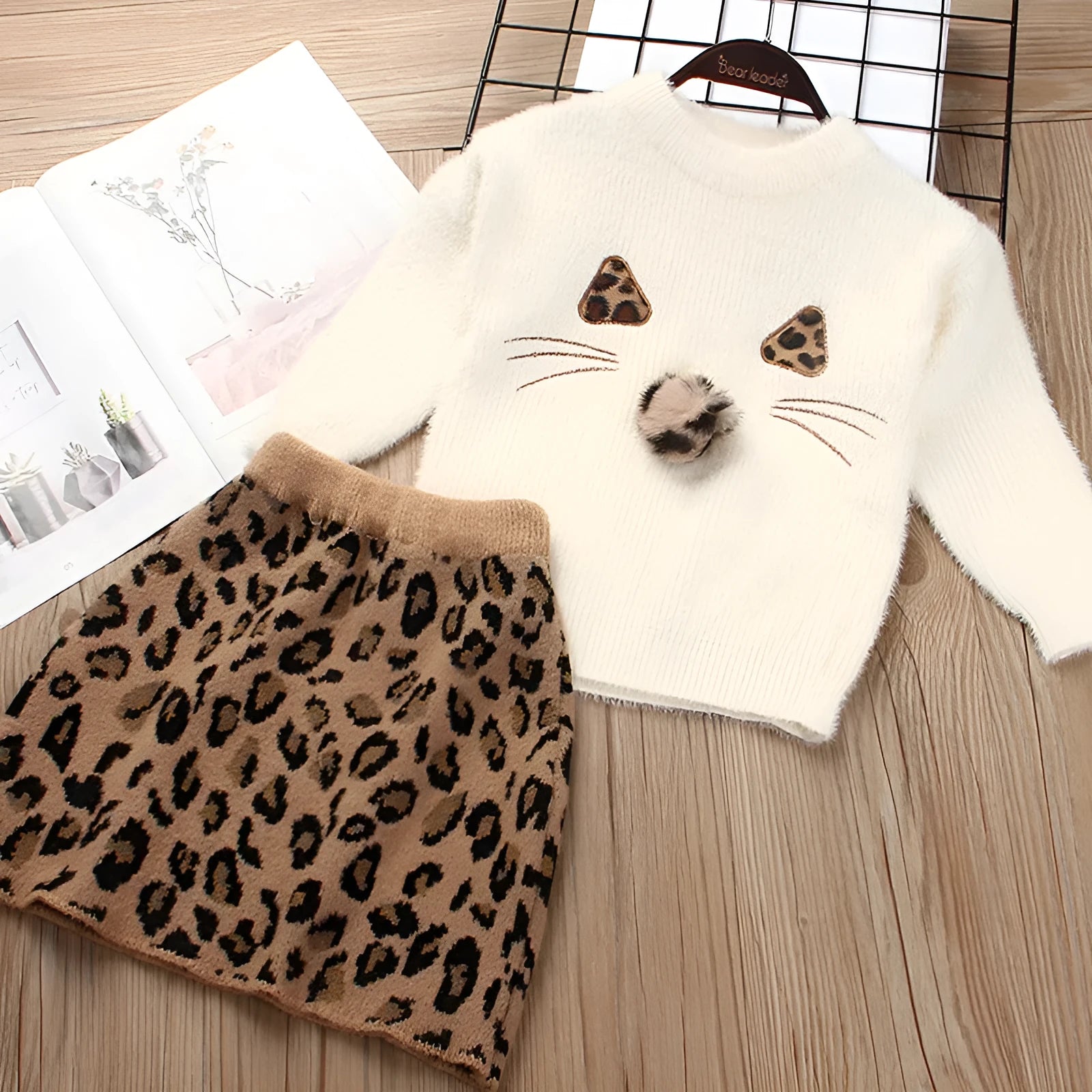 Children's knitted sweater suit for girls, long sleeve skirt set, beige with leopard print, soft fabric autumn winter 90-130cm