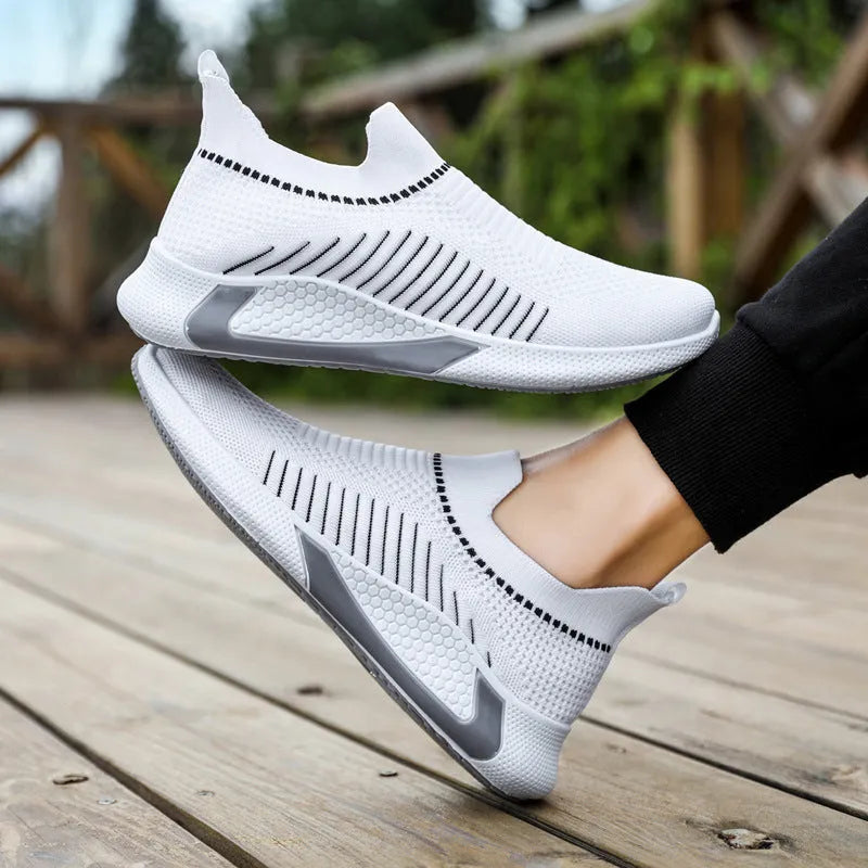Men's mesh sock sneakers with striped design and colourblocking details