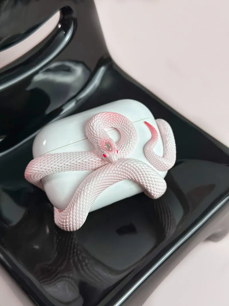 Hard resin snake design protective case for AirPods Pro and Pro 2 charging station in black