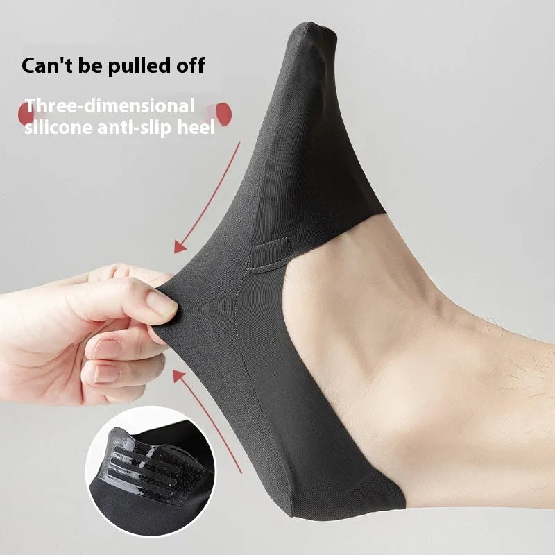 Men's seamless low cut socks in multiple colours showing shallow mouth and invisible design.