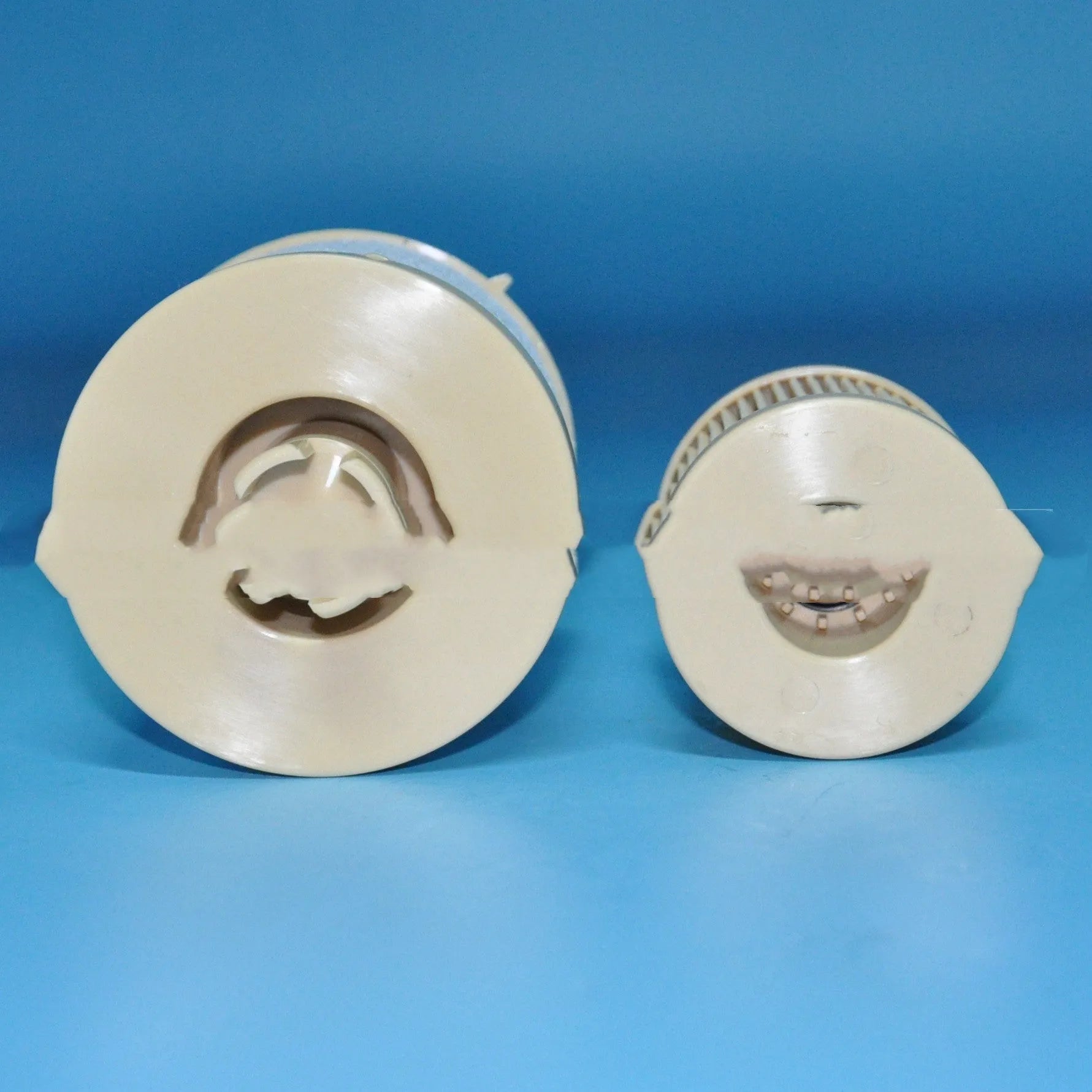 FD4616 diesel fuel filter for Ford 6.0L engine, showing cylindrical shape and part numbers.