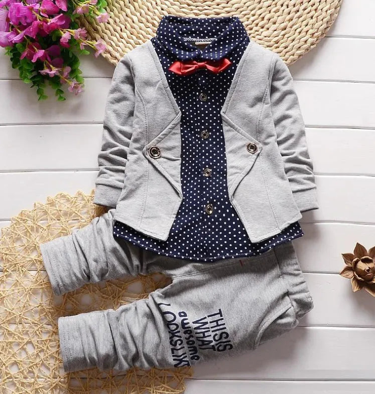 Blue kids casual sport suit two-piece set with short sleeves and elastic waist trousers