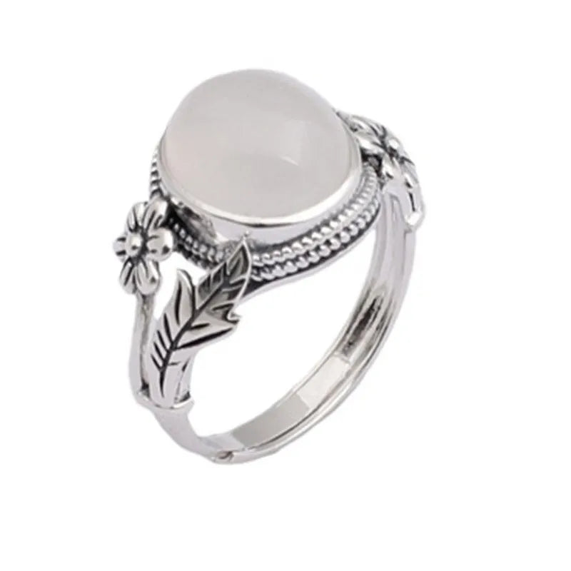 Adjustable vintage copper ring with white chalcedony colour and U-shaped open design