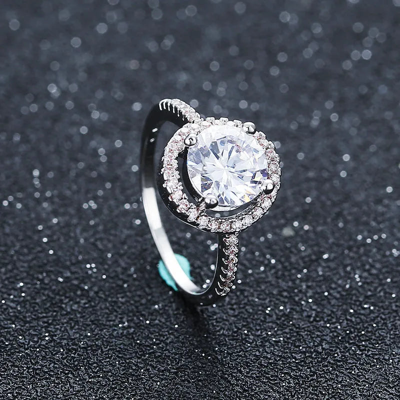 Zircon ring with paktong band in explosion of Europe style, available in sizes 5 to 10.