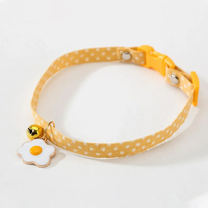 Green adjustable cat collar with bell pendant and bow tie for small pets