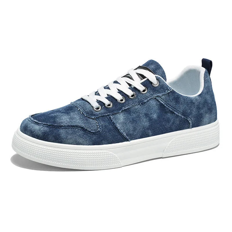 Men's low-top canvas sneakers with platform sole in blue, black, and khaki colours with lace-up front