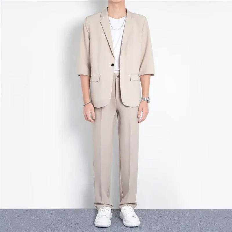 Light business summer suit with half sleeve jacket and trousers in thin cotton fabric