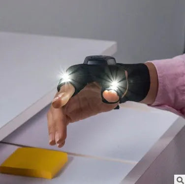 Half finger fishing gloves with built-in LED light and dry battery for night use